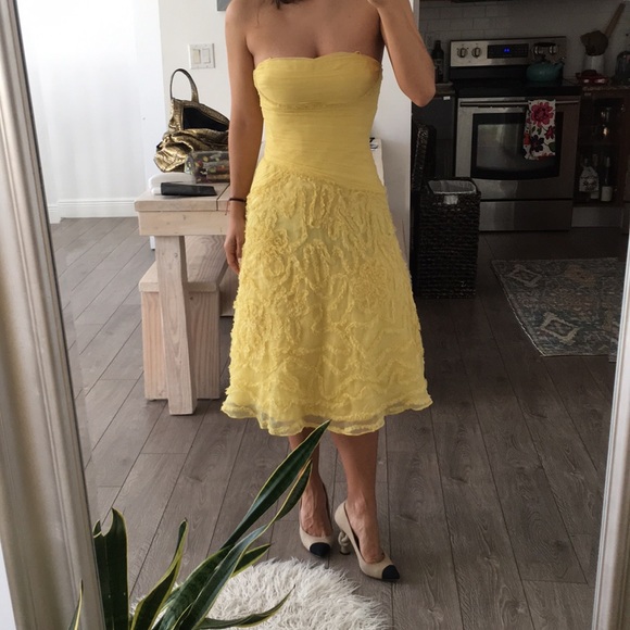 BCBGMaxAzria Dresses & Skirts - BCBG Maxazria Yellow Dress, Size 4